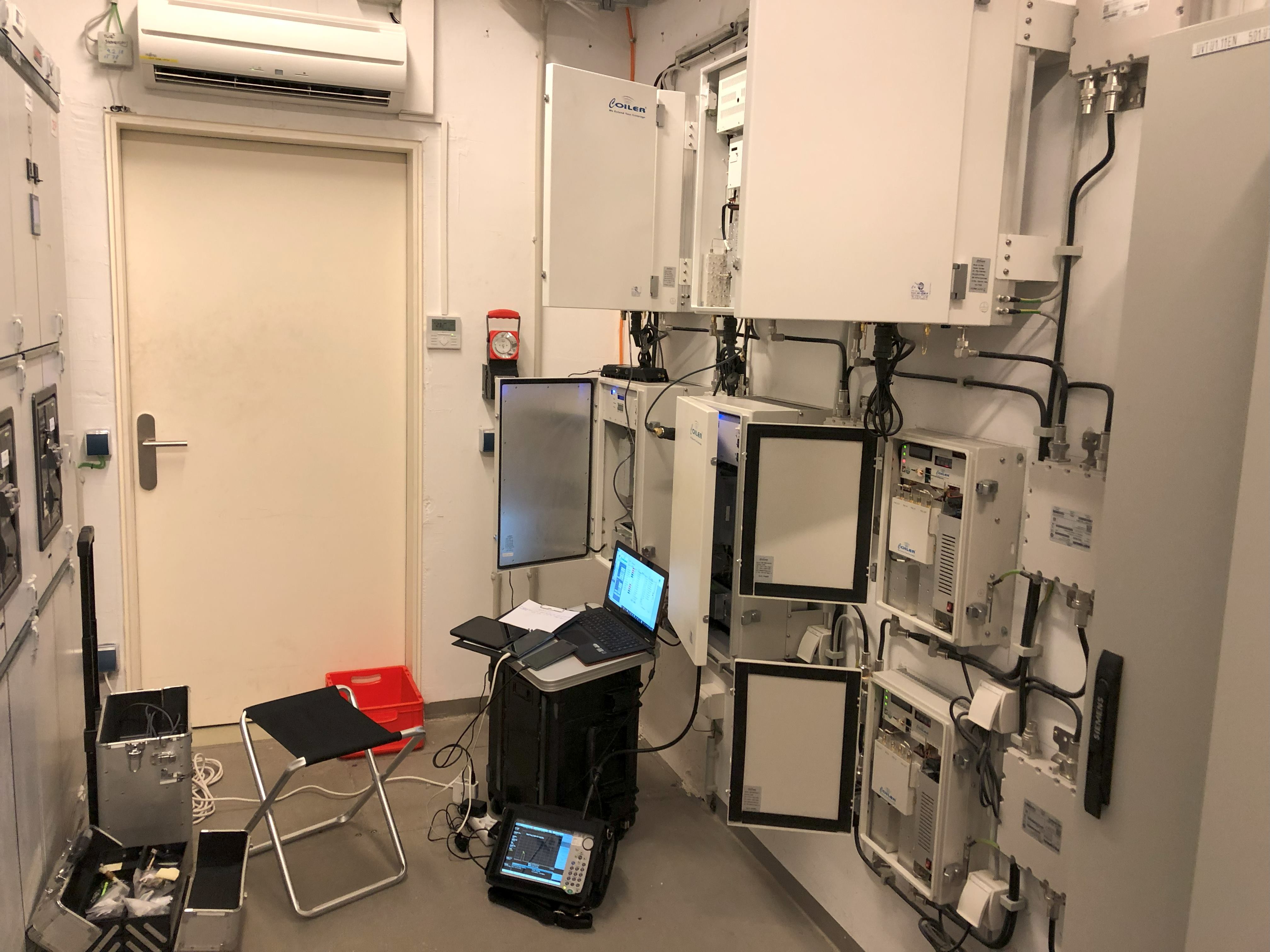 High Power Bandselective Verstärker Bürogebäude